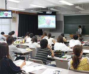 沖縄大学におけるゼミ研究発表交流（2011年9月21日）